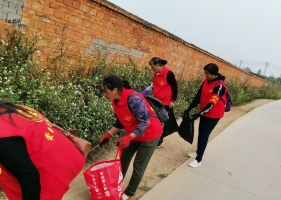 迎晖社区开展新时代文明实践环境卫生大清扫志愿服务活动。